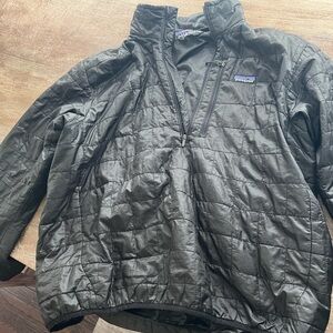 Patagonia Black Quilted Lightweight nano puff Jacket